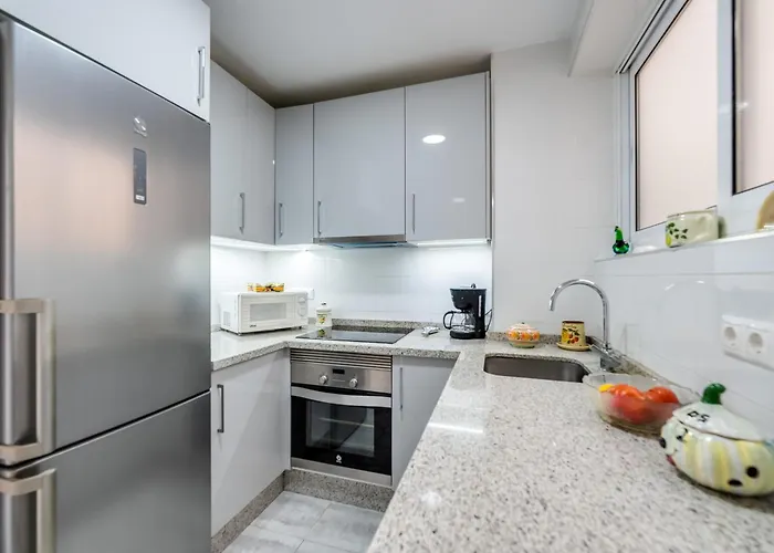 With A Sea View * 丰希罗拉