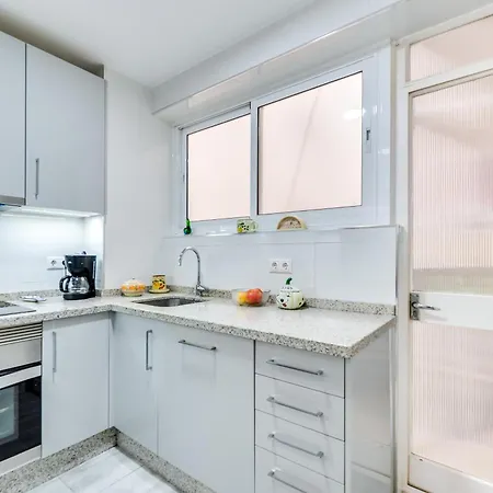 דירה With A Sea View