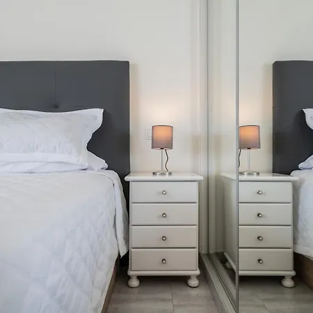 With A Sea View דירה *